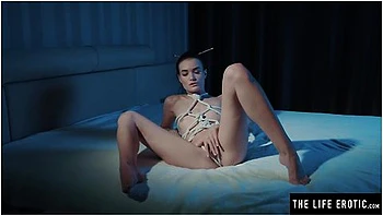 Kinky Bondage Beauty Is All Tied Up As She Masturbates Avidly