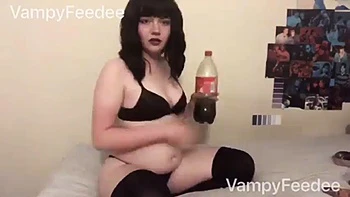 Fat lass: Amateur, Bbw  Belly Porn