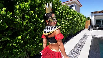 Queen of Hearts Creampie