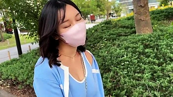 セクシー下着のGカップ巨乳美女が手マンでやバイブで静かに濡れる