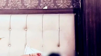 Hot Couple Has Romance In Hotel