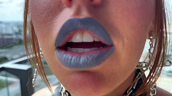 Amateur redhead shaves and masturbates