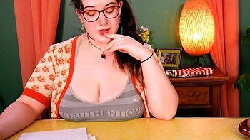 Big titted amateur fucks her wet pussy with vibrator