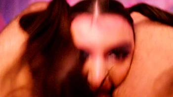 INSERTED Daydream Daisy's uninhibited playtime