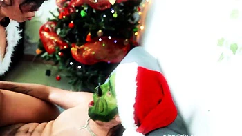 Oh no! The Grinch Convinced me To nail Christmas - steaming