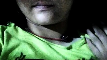 Showing boobs to her Customer- Randi Jayshree