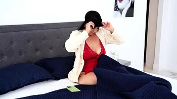 Uptight MILF Needs a Lesson in Respect