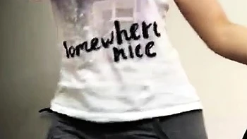 Saeideh Motamedi is Iranian married woman showing her body