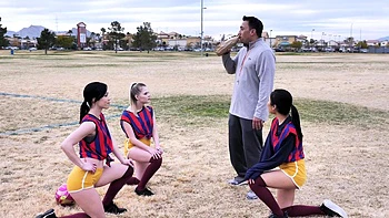 Streaming big cock close ups