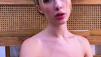 Amateur Blonde Teen Plays Solo with Toy Webcam Porn