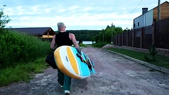 Amateur threesome 8 brunette