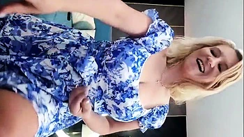 home made amateur blonde Masturbating