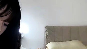 Amateur Asian teen sucks this big hard cock