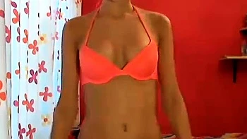 Amateur Webcam Teen Masturbates And Teases