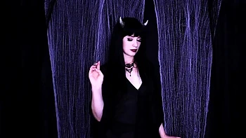 BrookelynneBriar Summoning A Succubus