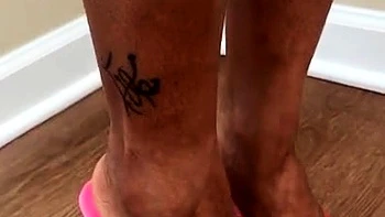 Black Amateur Explore Hot Foot Fetish