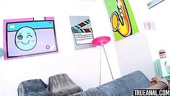 Vina Is Back For More