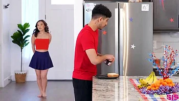 Stepsisters Fourth Of July Creampie - S37:E3