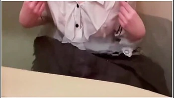 乳首オtニー着衣水濡れフェチか乳首たけていけるようになりたくてひたすら弄ってる動画