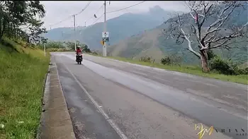 Fucked outdoors with a mechanic - Mariana Martix