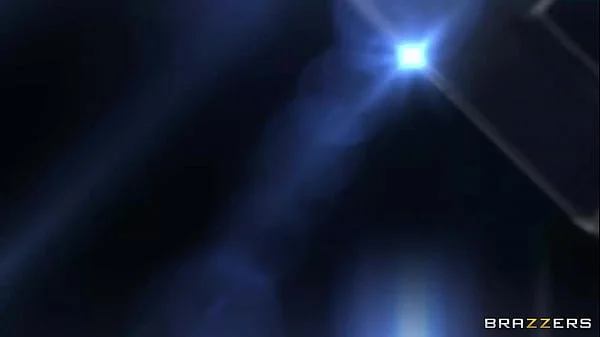 Art For Tits' Sake / Brazzers  / download full from http://zzfull.com/sak