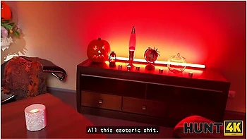 Hunter Ran Into A Sexy Chick In Public And Fucked Her In The Fortune-telling Salon - Vanessa Leone And Steve Q