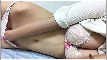 個人撮影添い寝アンクルてエッチなことを始める