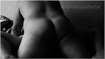 Lady Love In Mall Promo Diser At Sales Lady Co-worker Love Affair