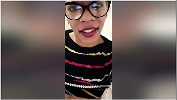 Uniqueen Peeing,farts And Licking My Jucie Off My Finger Come Taste It