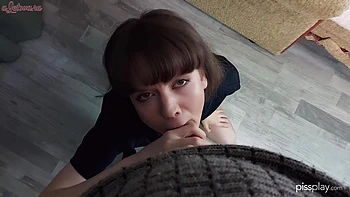 pissplay.alexandra.letova.first.piss.play.