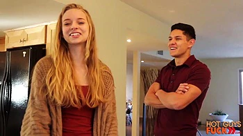 Sarah, hotguyfuck.com: Doggy, Cowgirl  Missonary Porn