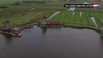 Hollandse Vieze Spelletjes Introductie - Op bezoek bij geile Suus! (Nederlands gesproken)