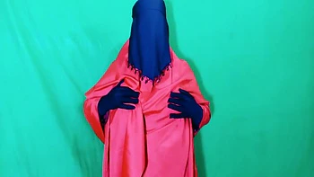 Desi Beautiful Bhabhi Fucked In Her Stepfather-in-laws House