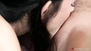 Keira and Vinna Reed are enjoying fucking with a big strapon