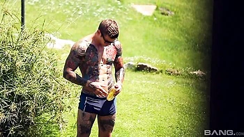 Awesome dick-riding session with a gorgeous beauty Julia De Lucia