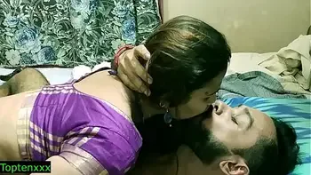 Indian hot Milf Bhabhi secret romantic sex with Punjabi man! cum inside