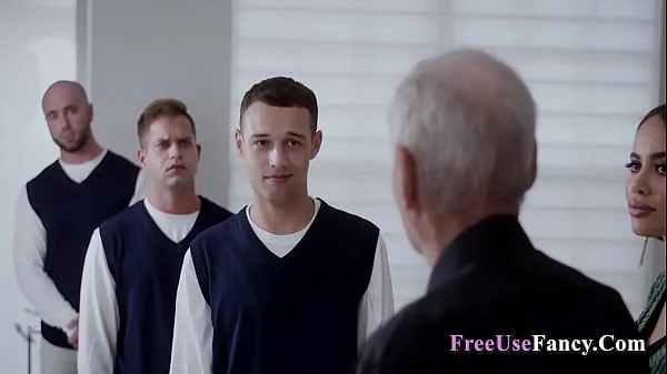 MILF Grants Orphans Their Christmas Freeuse Wish