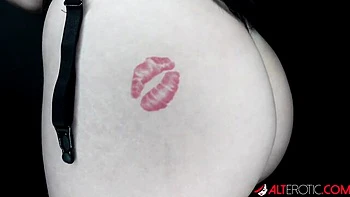 Payton's piercings clip