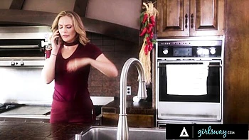 Lesbian smut with fiery Jenna Sativa from Girls Way