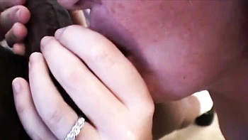 Pin-up treasure's oral smut