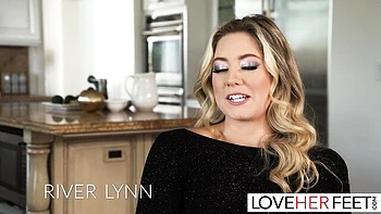 Love Her Feet - feet xxx