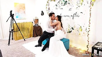 Amative Liz's blowjob scene