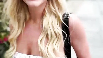 POV dirt with cover-girl Lindsey Lakes from Mr Lucky Life