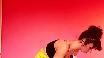 Brunette Solo Webcam Masturbation