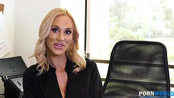 Sarah Jessie Works It Hard For a Living GP1504