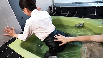 138-wguuhy-ouhsgy-poo-ura