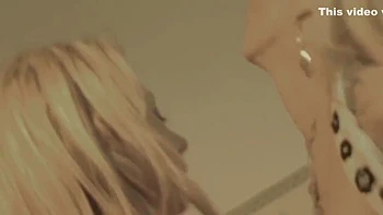 The Milf And The Young Girl Lesbianized On The Bed With Veronica Belli