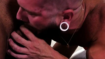 Naughty ink bae pussysmashed in bi 3some