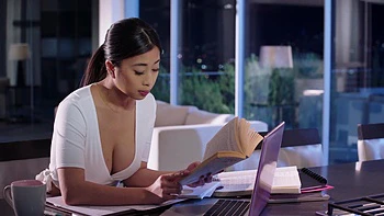 Asian babe Jade Kush rides the big white cock of Johnny Sins in hd