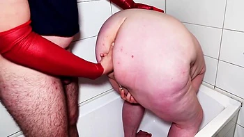 Quick Sex At Work With Mature Stepmom